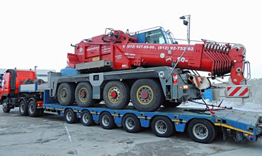 Trawl delivery of a truck crane to the place of work